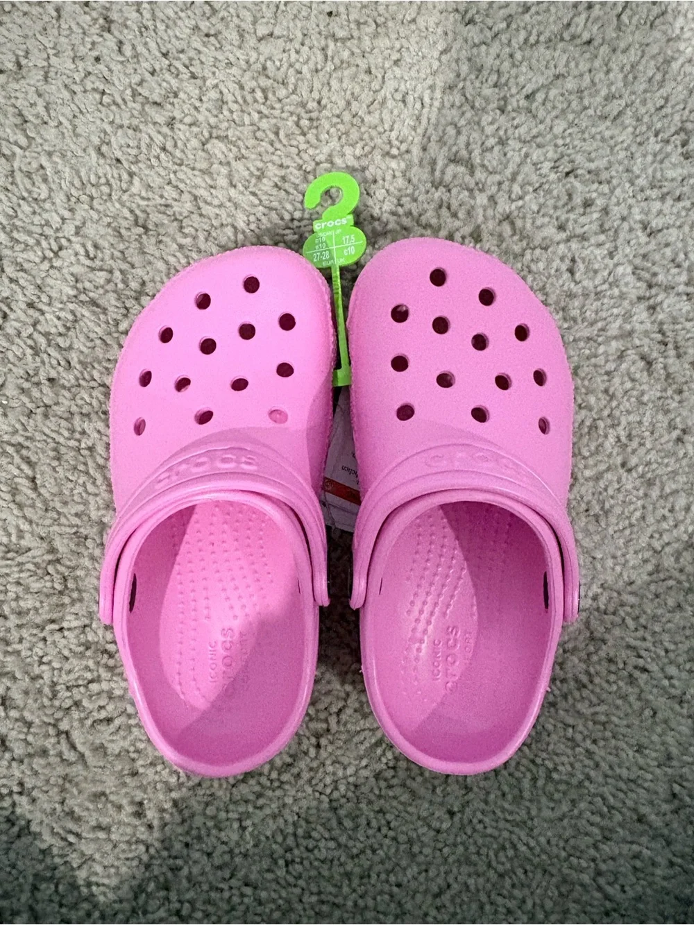 CROCS Kids Classic Clog in Bright Pink